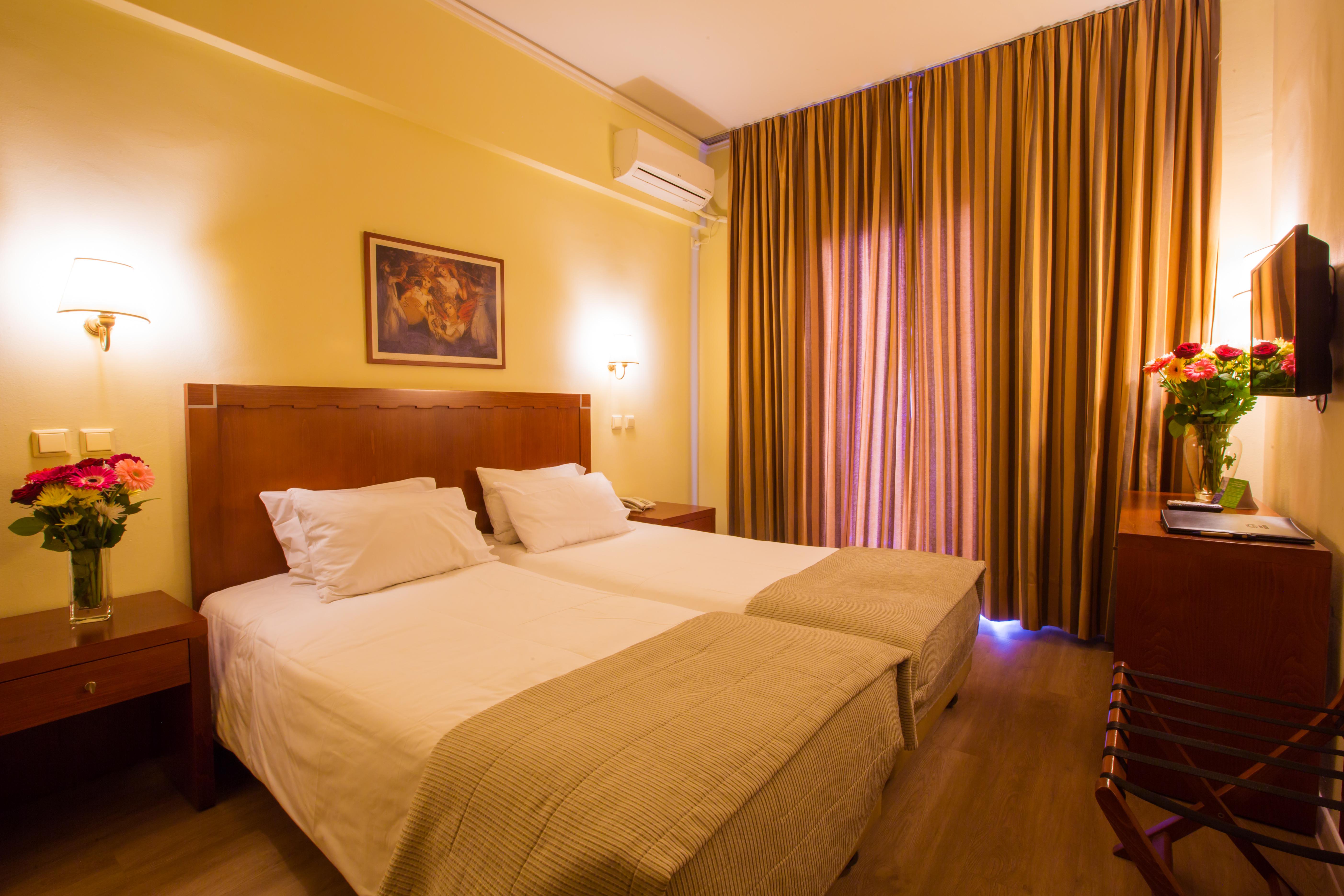 Hotel Marina Athena Bagian luar foto