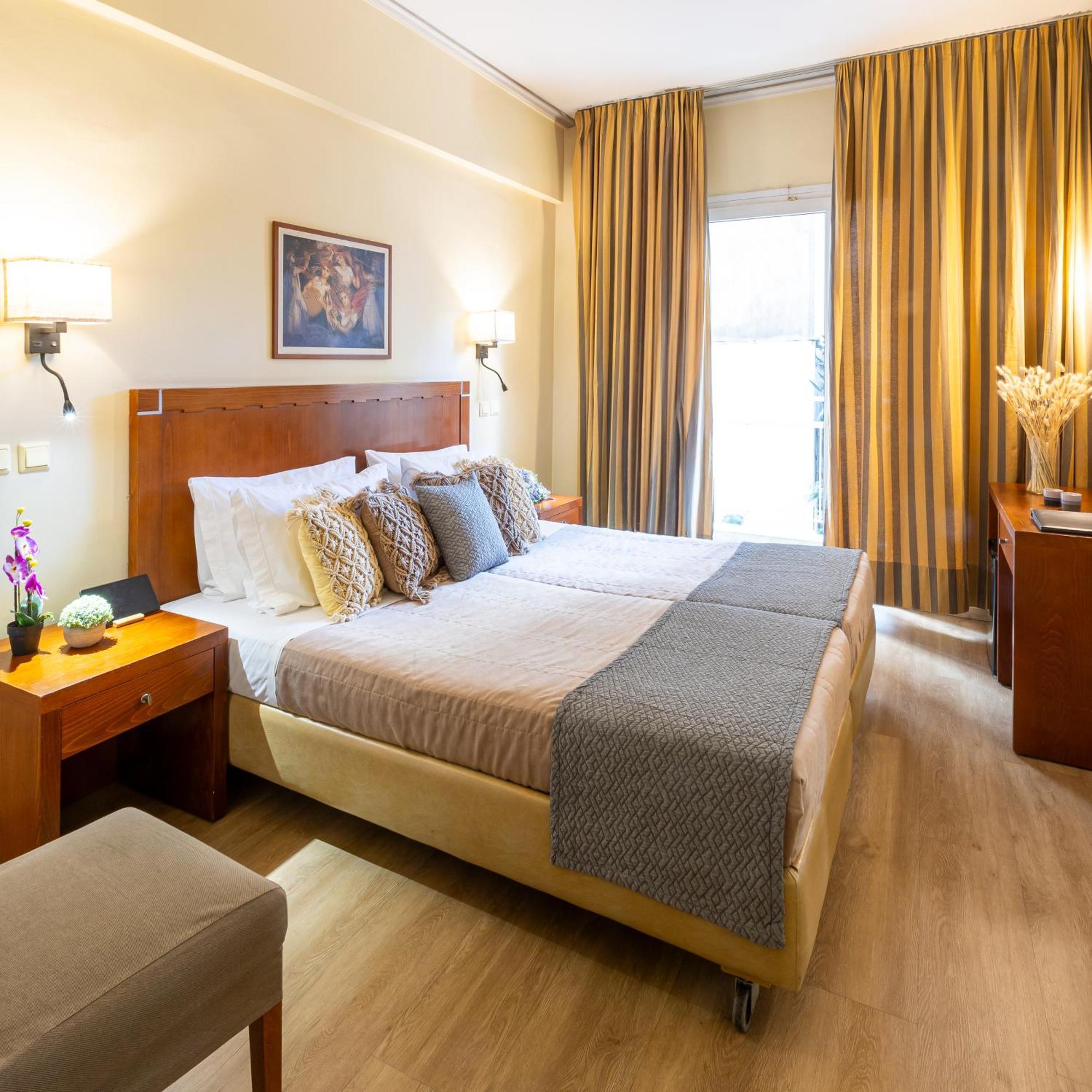 Hotel Marina Athena Bagian luar foto