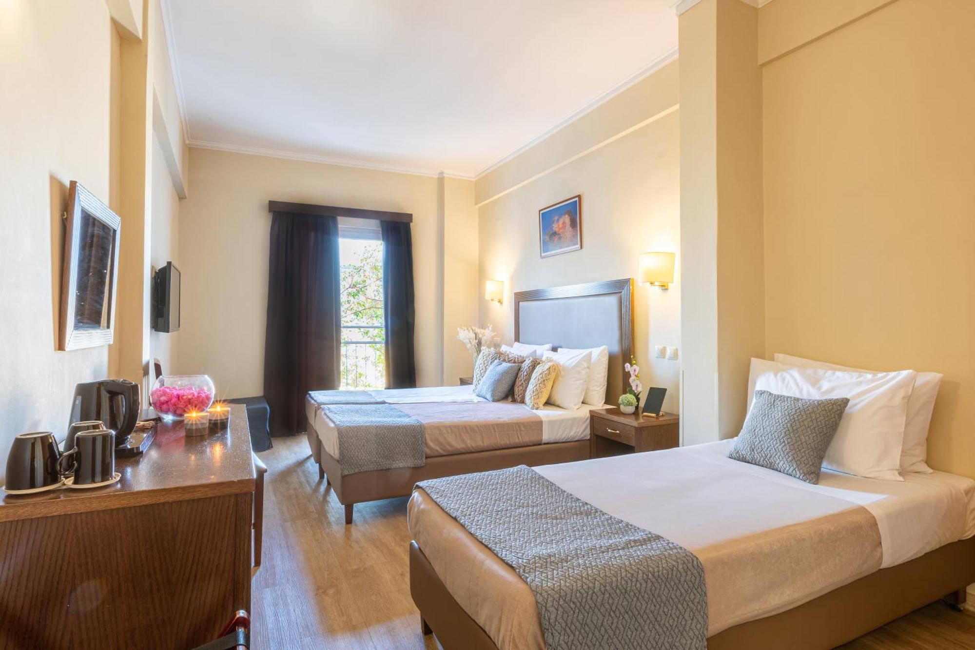 Hotel Marina Athena Bagian luar foto
