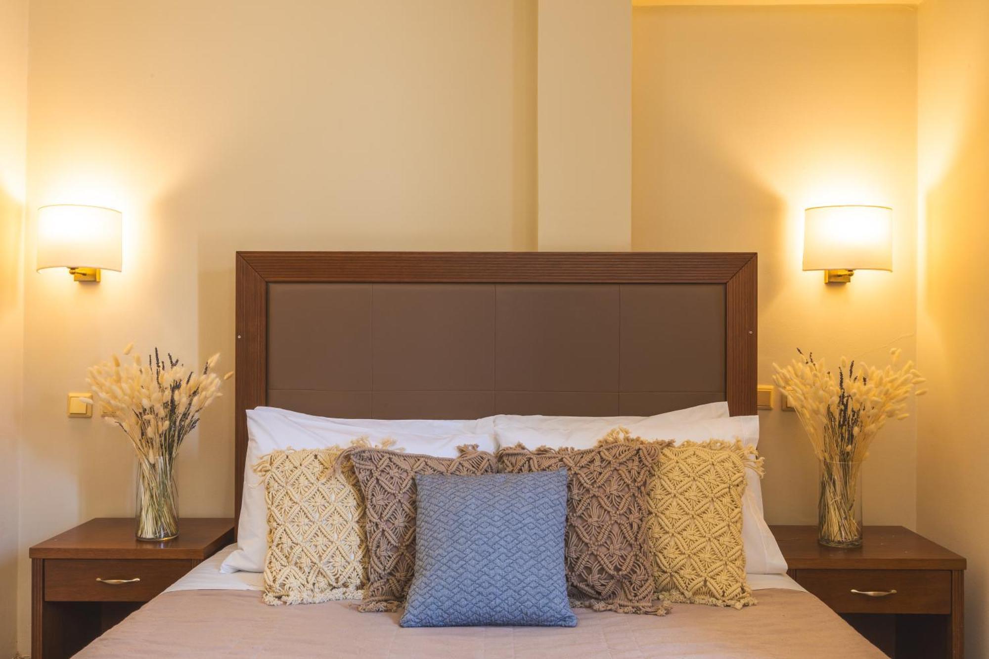 Hotel Marina Athena Bagian luar foto