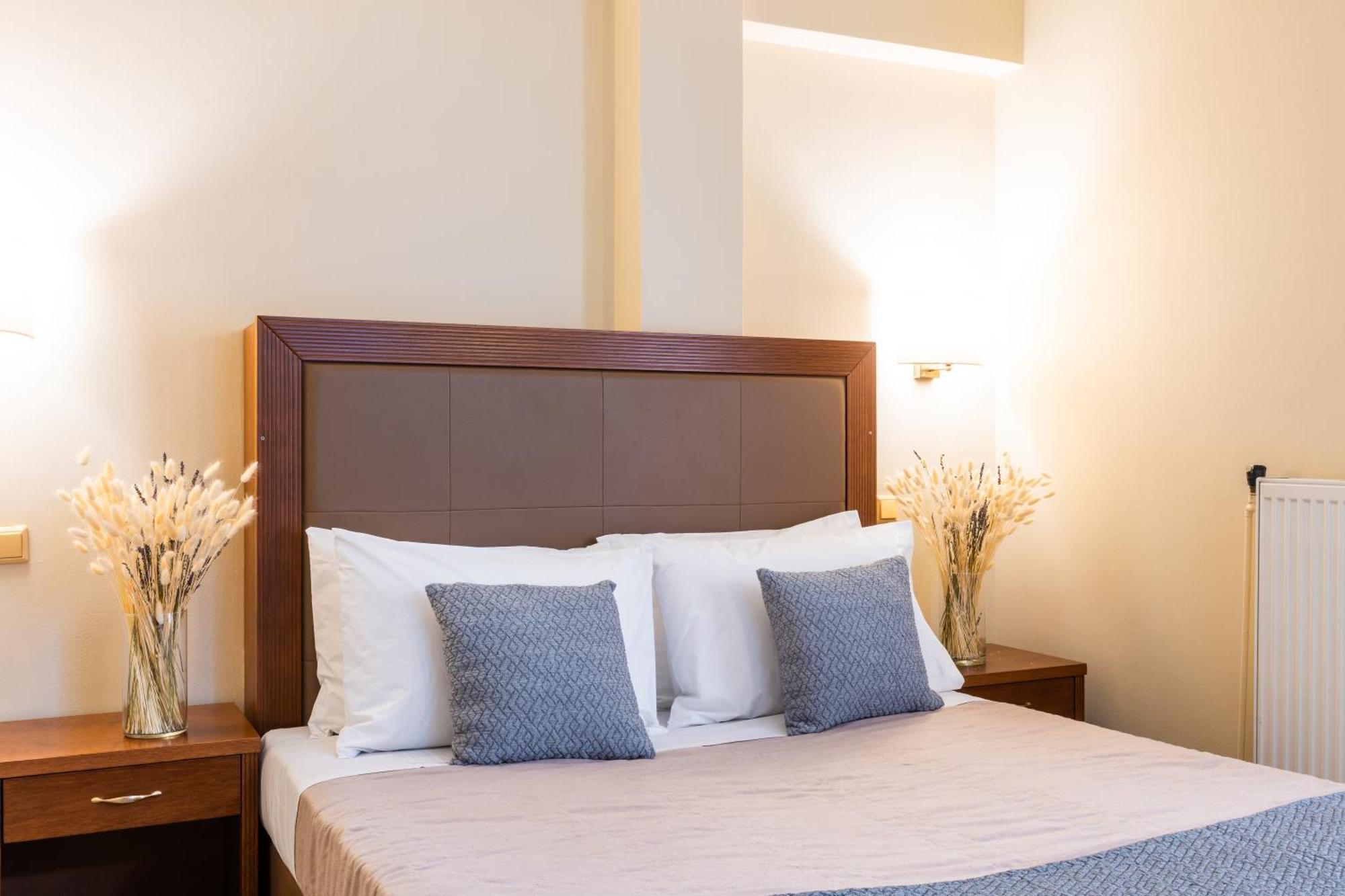 Hotel Marina Athena Bagian luar foto