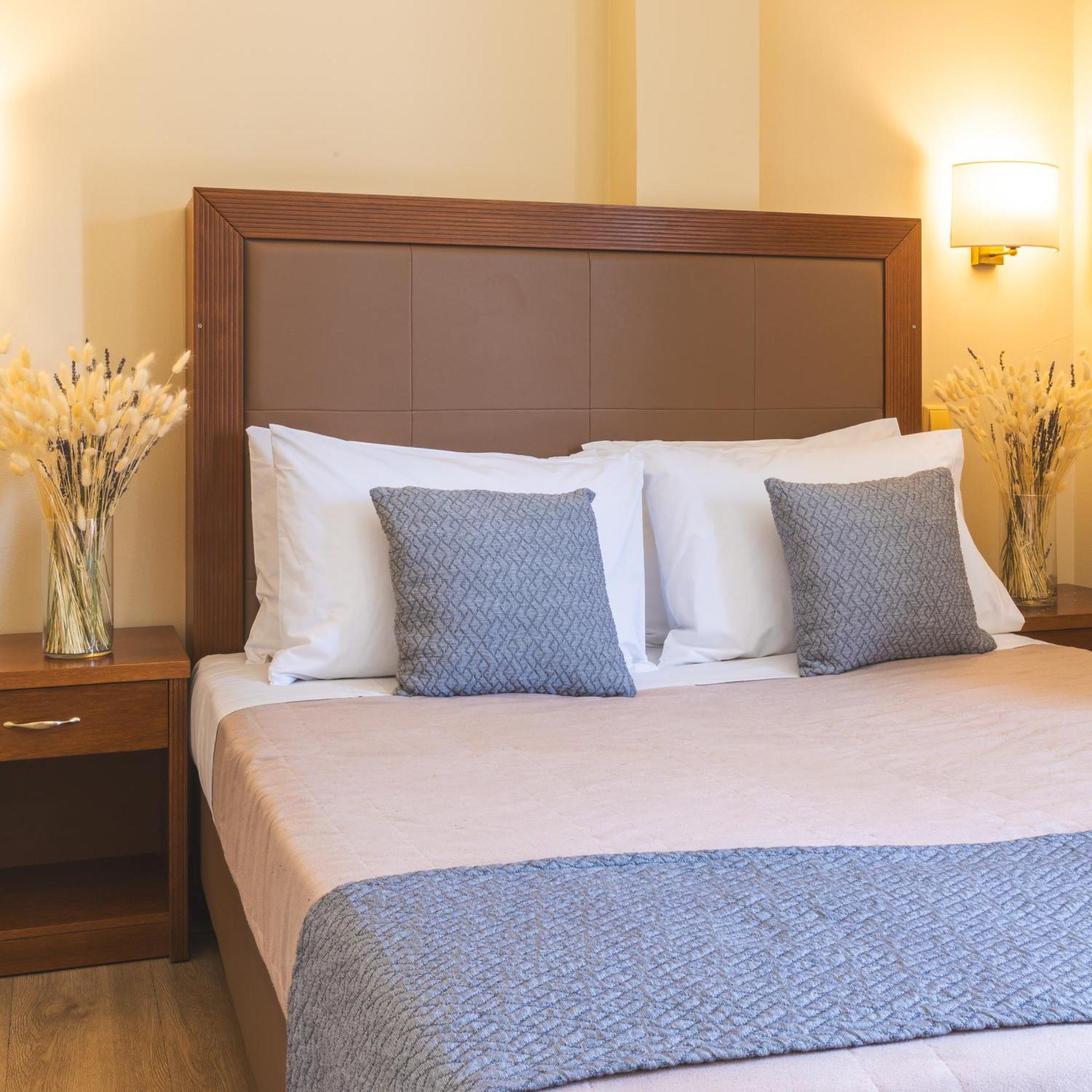Hotel Marina Athena Bagian luar foto