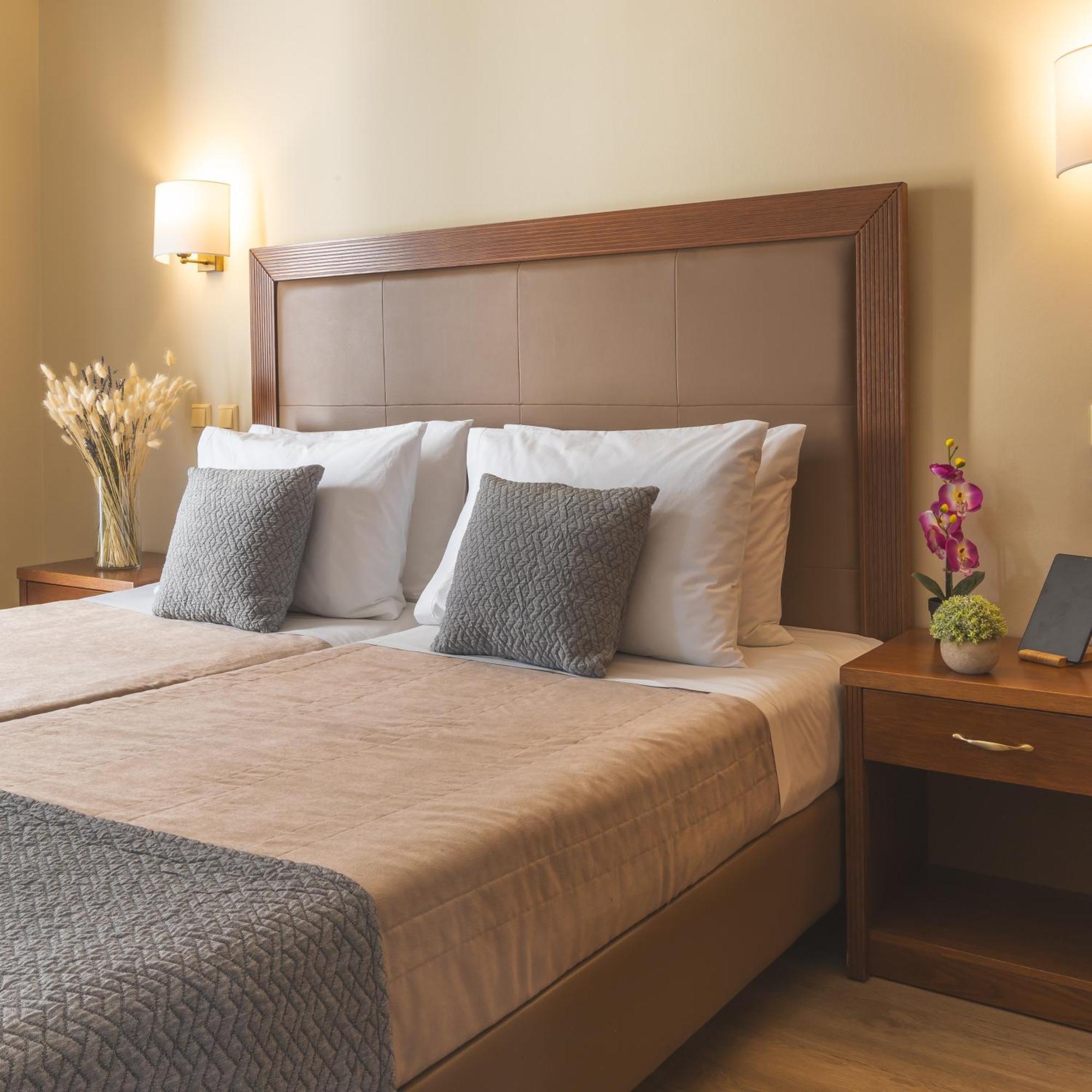 Hotel Marina Athena Bagian luar foto