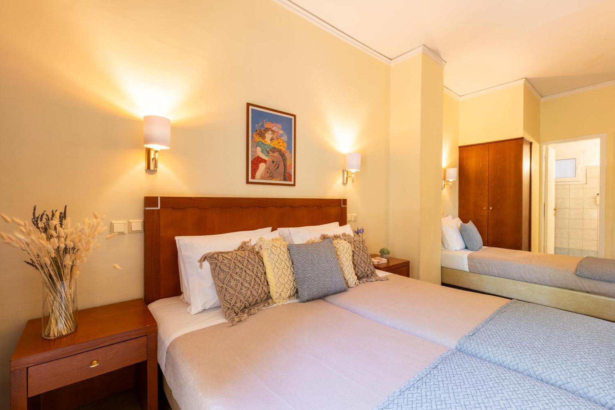 Hotel Marina Athena Bagian luar foto
