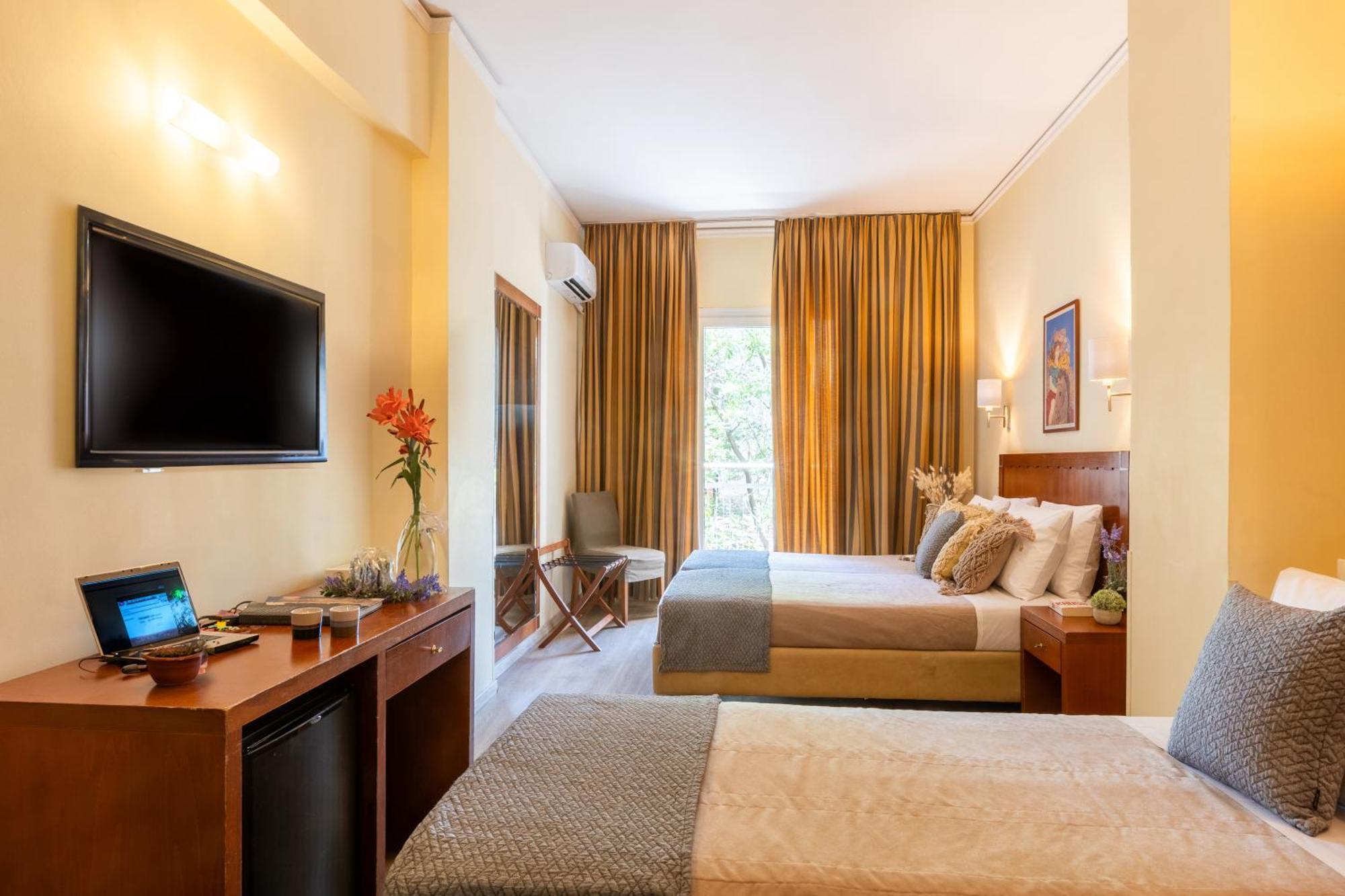 Hotel Marina Athena Bagian luar foto