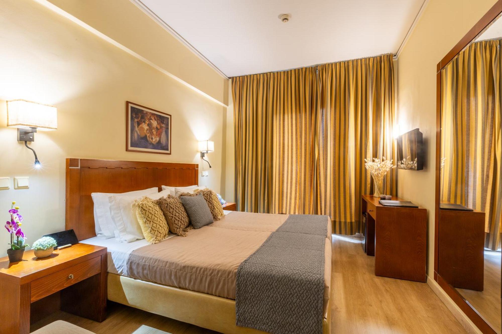 Hotel Marina Athena Bagian luar foto