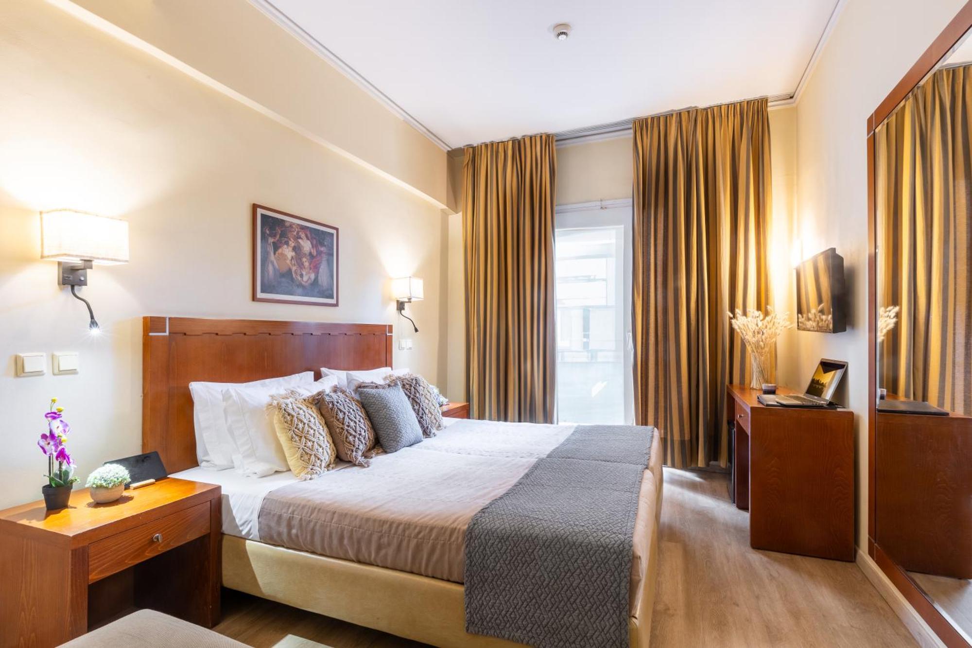 Hotel Marina Athena Bagian luar foto