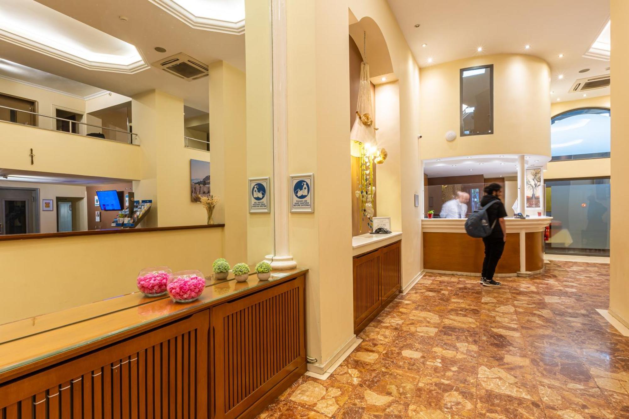 Hotel Marina Athena Bagian luar foto
